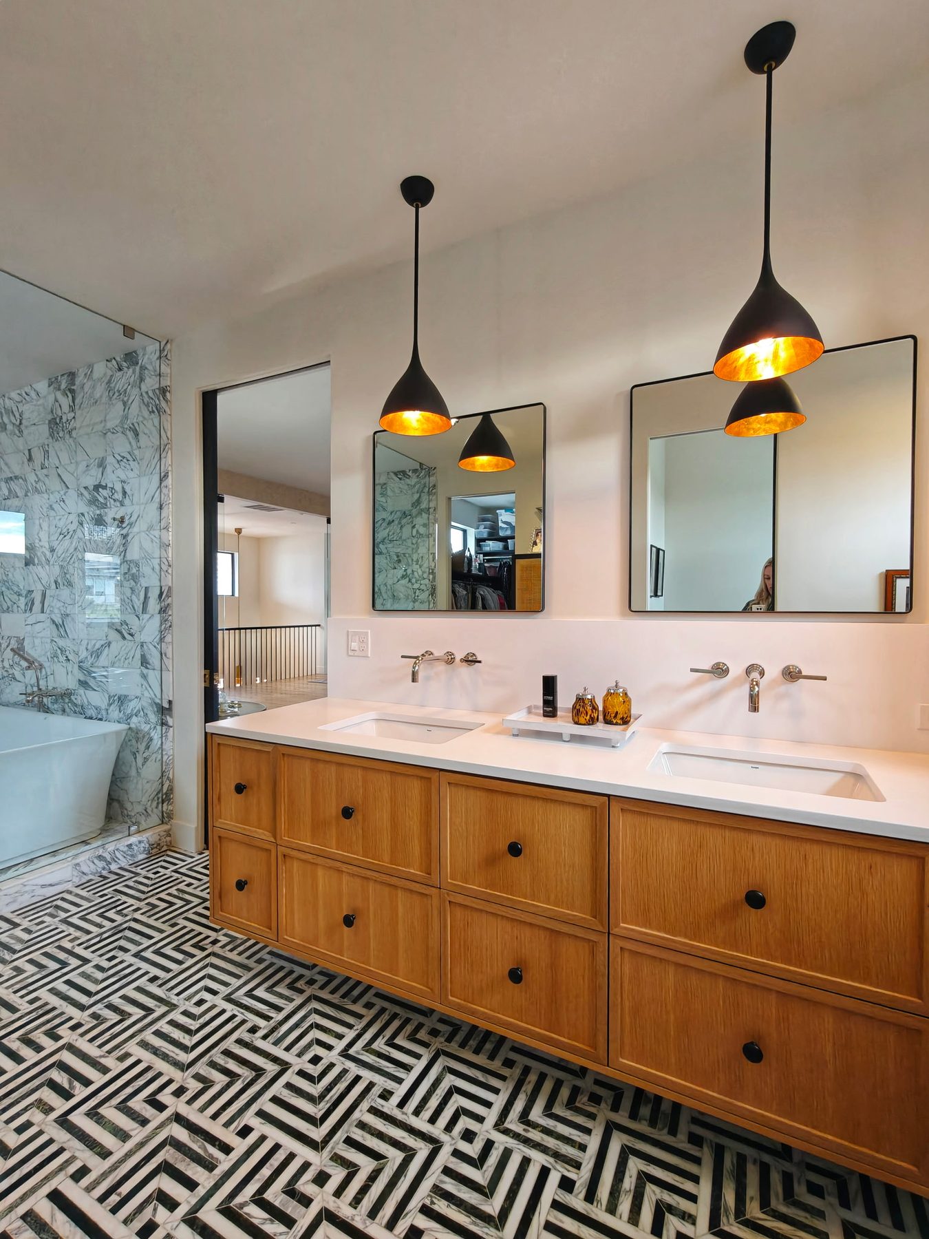 Primary bath